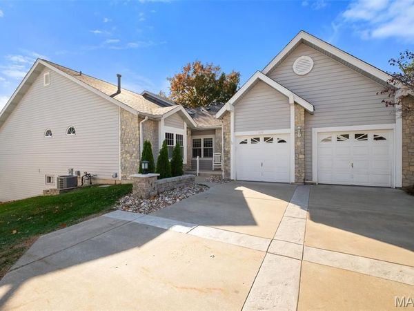 149 Shaelah Court, Weldon Spring, MO 63304