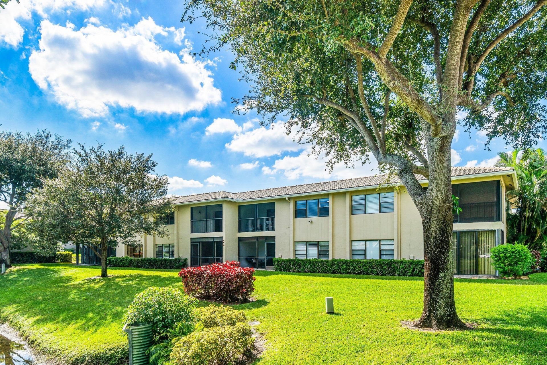 24 Stratford Drive E, Unit D, Boynton Beach, FL 33436 Photo