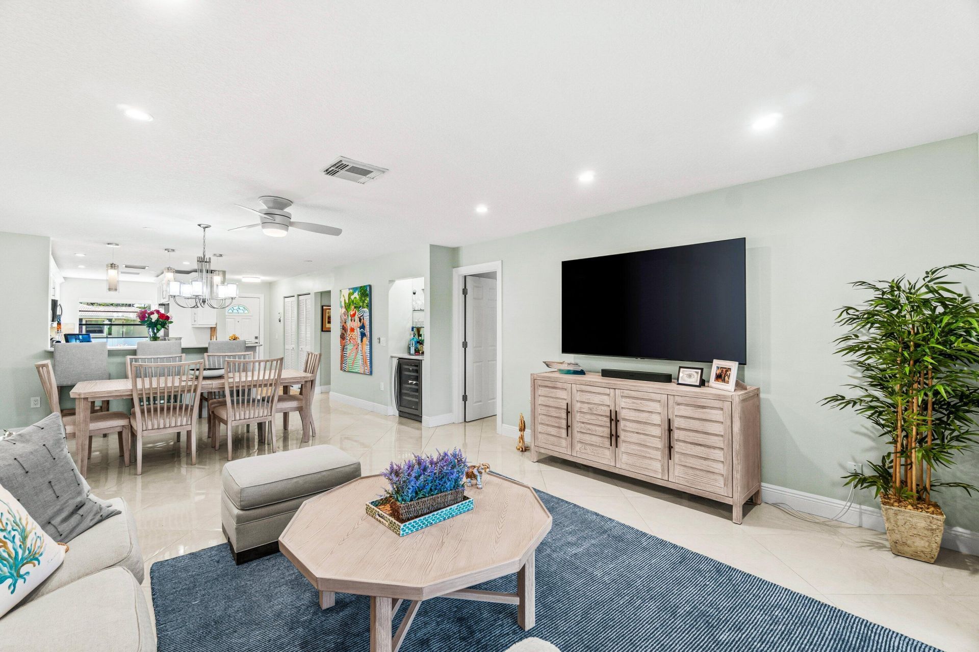 24 Stratford Drive E, Unit D, Boynton Beach, FL 33436 Photo