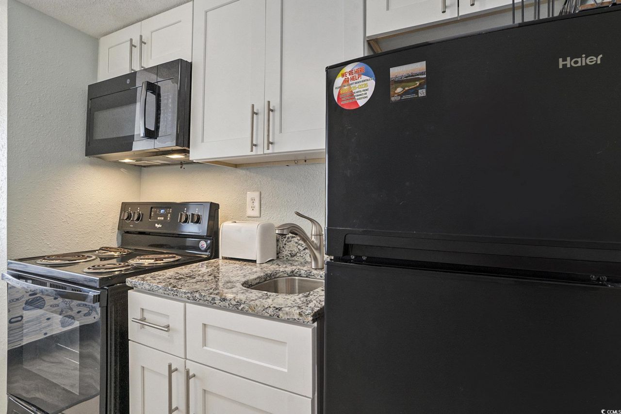 9550 Shore Dr. Photo 11