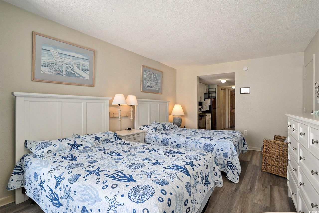 9550 Shore Dr. Photo 8