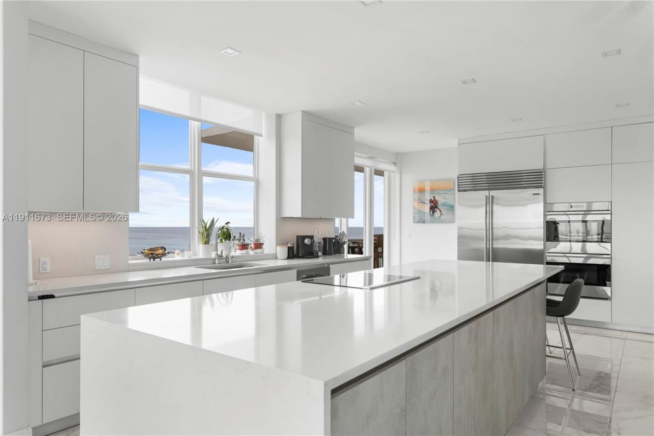 5001 Collins Ave, Unit PH-1, Miami Beach, FL 33140 Photo