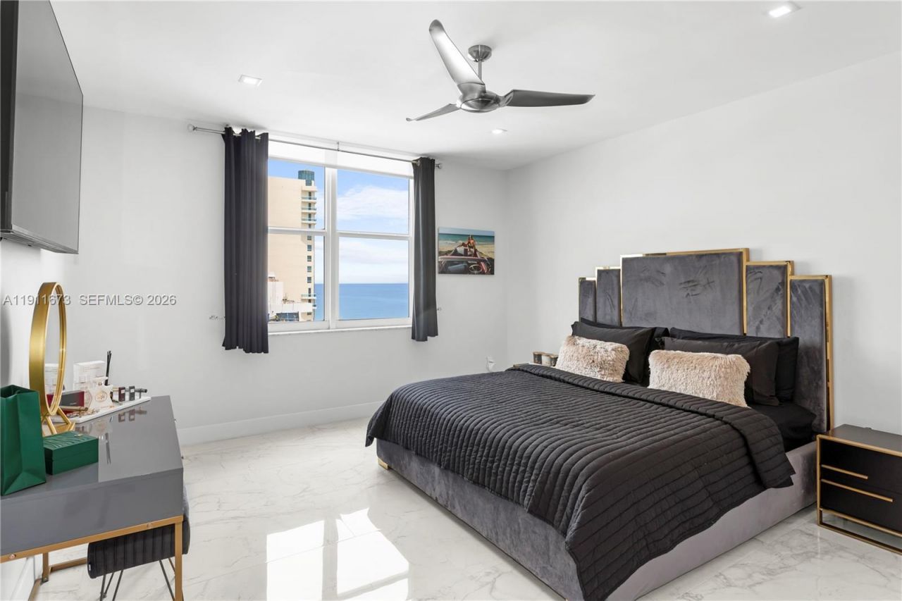 5001 Collins Ave, Unit PH-1, Miami Beach, FL 33140 Photo
