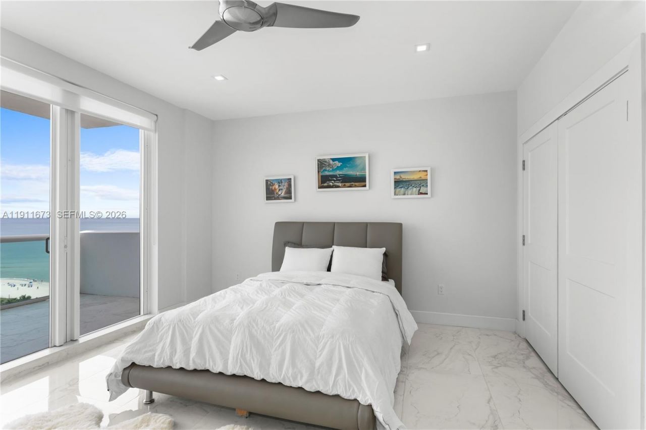 5001 Collins Ave, Unit PH-1, Miami Beach, FL 33140 Photo