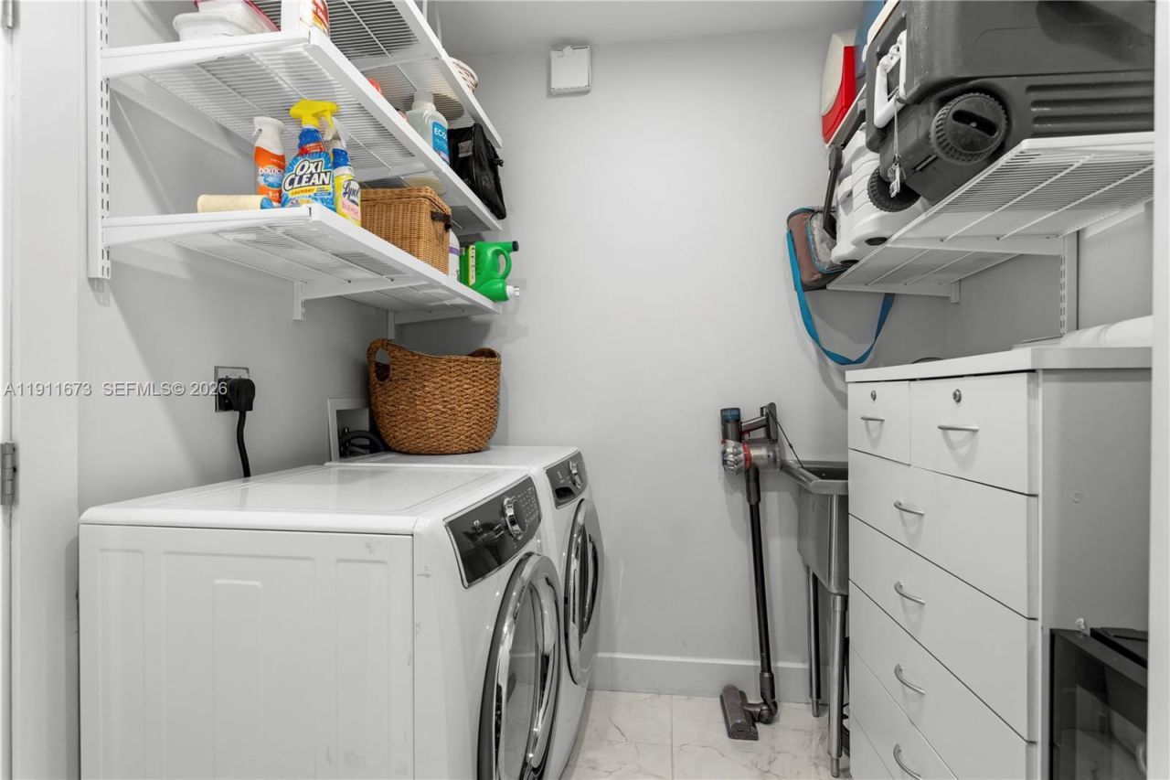 5001 Collins Ave, Unit PH-1, Miami Beach, FL 33140 Photo