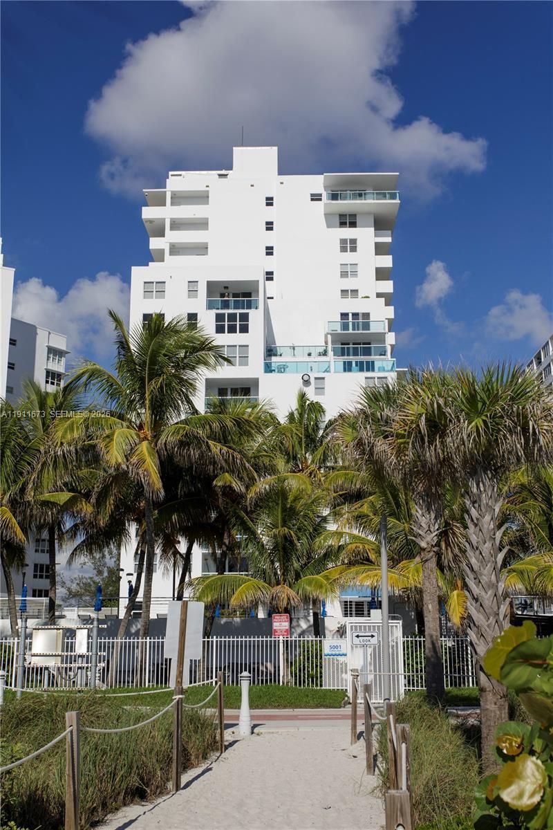 5001 Collins Ave, Unit PH-1, Miami Beach, FL 33140 Photo