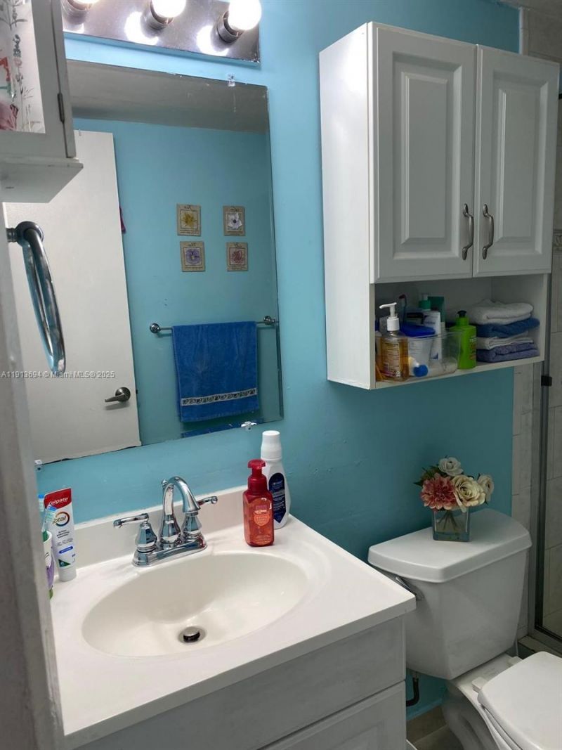 10454 NW 5th Ter, Unit 4-30, Miami, FL 33172 Photo