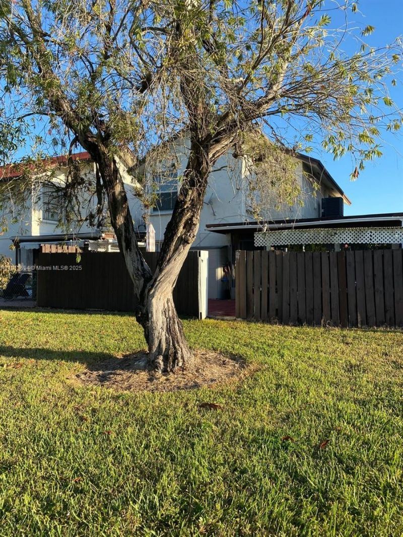 10454 NW 5th Ter, Unit 4-30, Miami, FL 33172 Photo