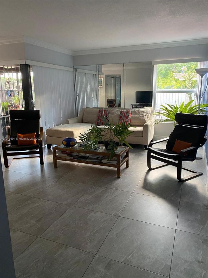 10454 NW 5th Ter, Unit 4-30, Miami, FL 33172 Photo