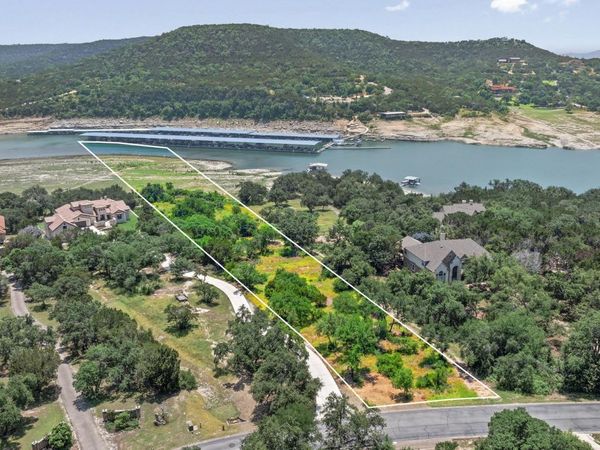 17124 Northlake Hills DR, Jonestown, TX 78645