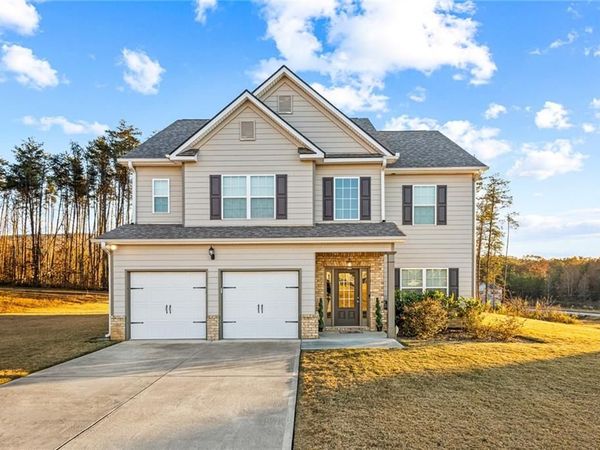 61 N Village Circle, Rydal, GA 30171