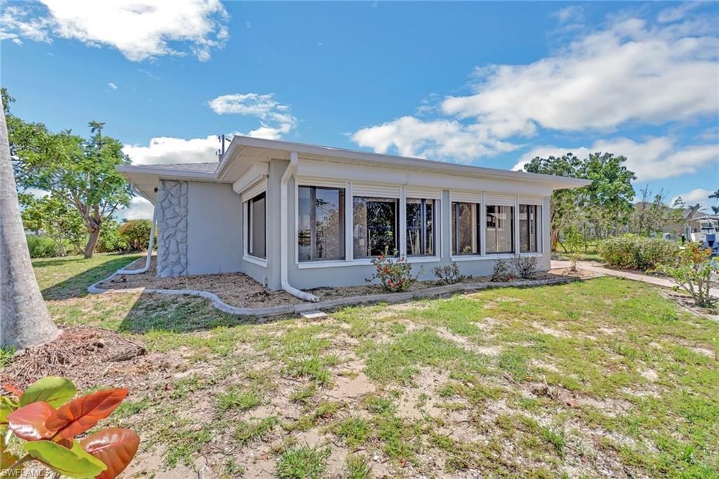 3580 Gondola Ln, Saint James City, FL 33956 Photo