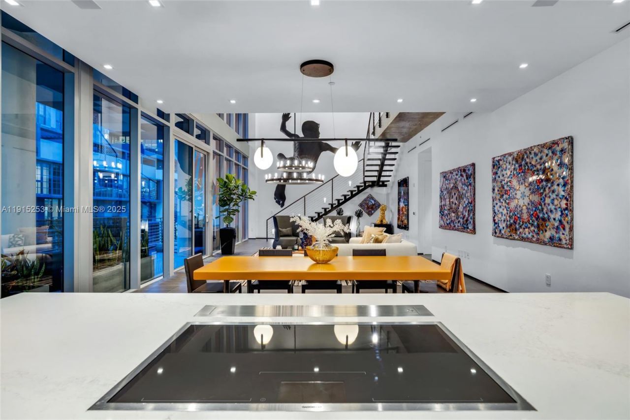 250 NW 24th St, Unit PHA, Miami, FL 33127 Photo