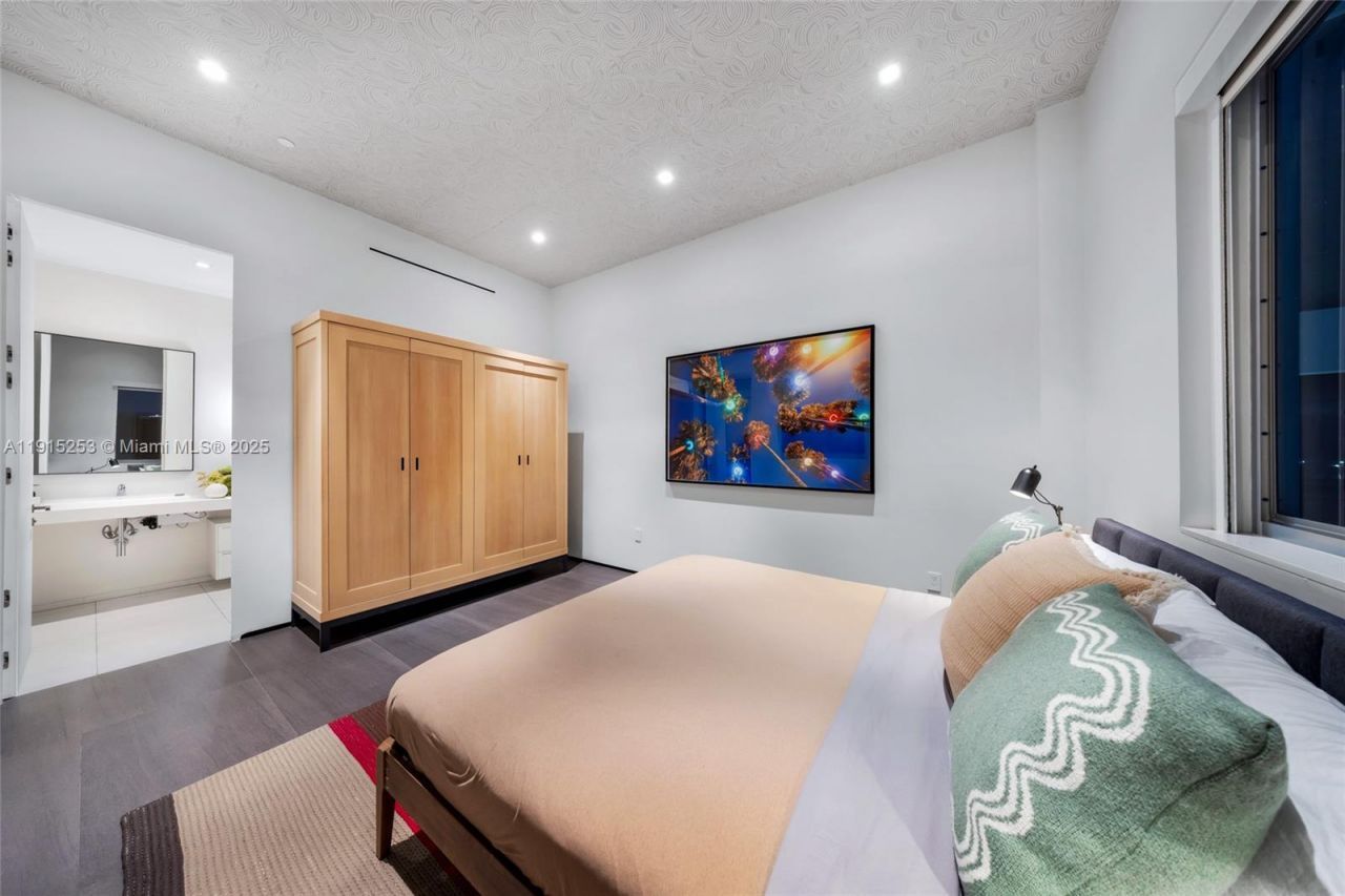 250 NW 24th St, Unit PHA, Miami, FL 33127 Photo