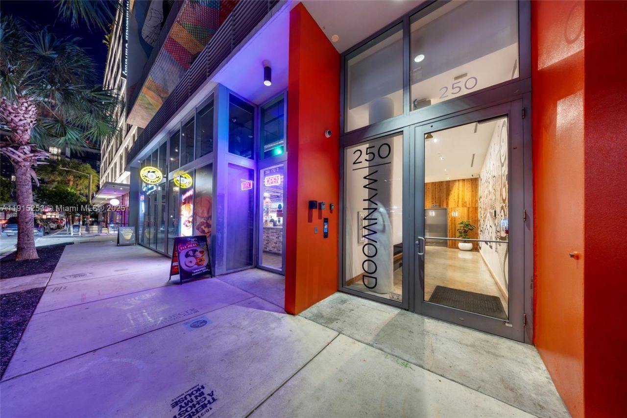 250 NW 24th St, Unit PHA, Miami, FL 33127 Photo