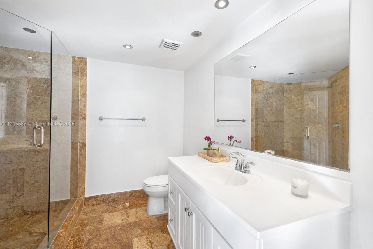 1800 Sunset Harbour Dr, Unit 803, Miami Beach, FL 33139 Photo