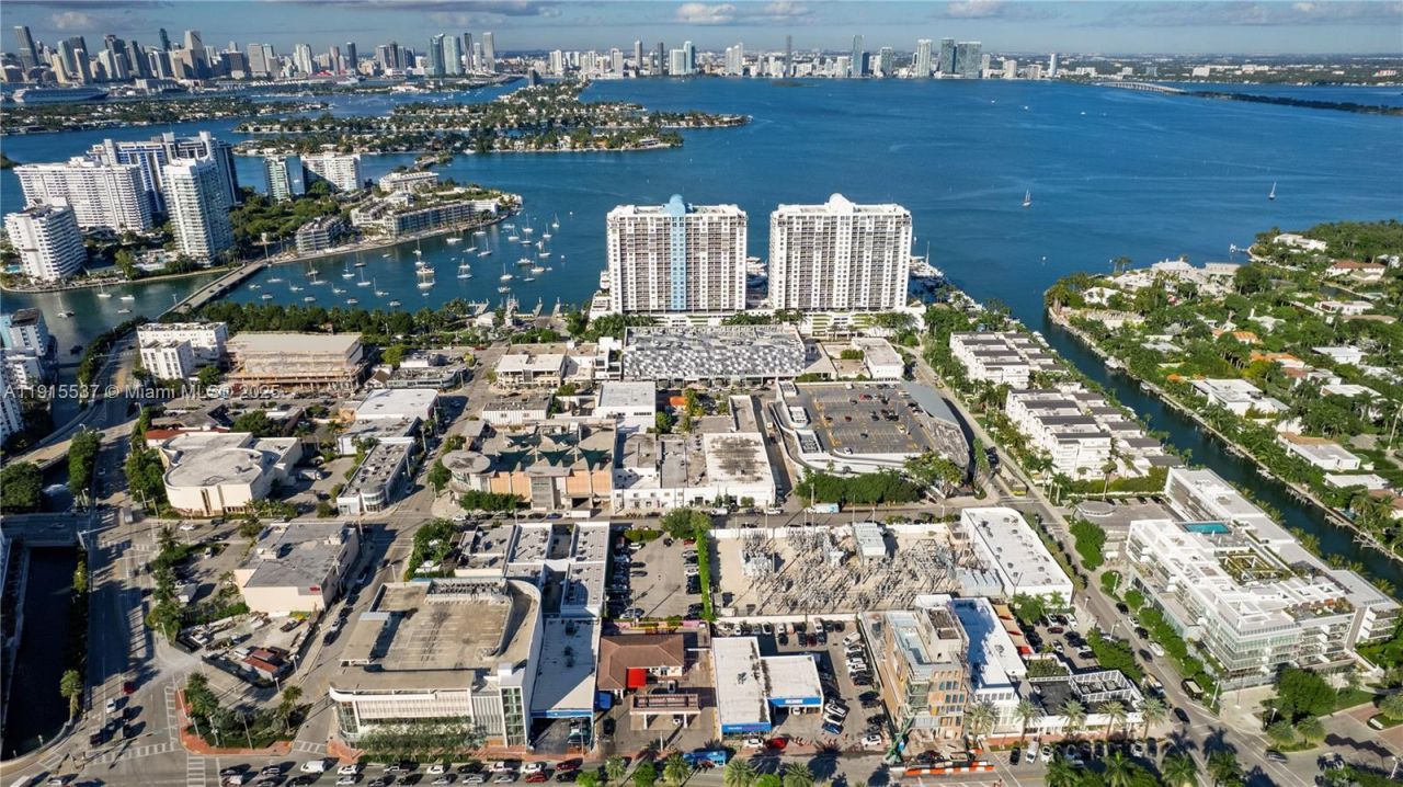 1800 Sunset Harbour Dr, Unit 803, Miami Beach, FL 33139 Photo