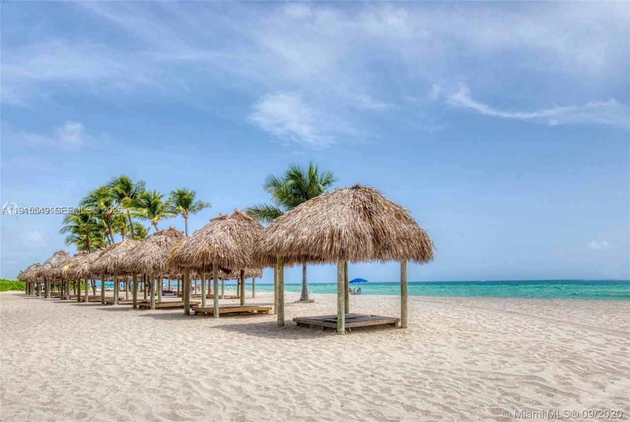 16699 Collins Ave, Unit 1105, Sunny Isles Beach, FL 33160 Photo