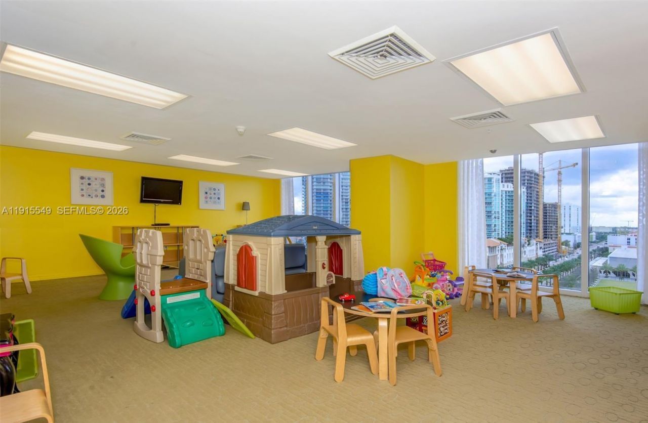 16699 Collins Ave, Unit 1105, Sunny Isles Beach, FL 33160 Photo