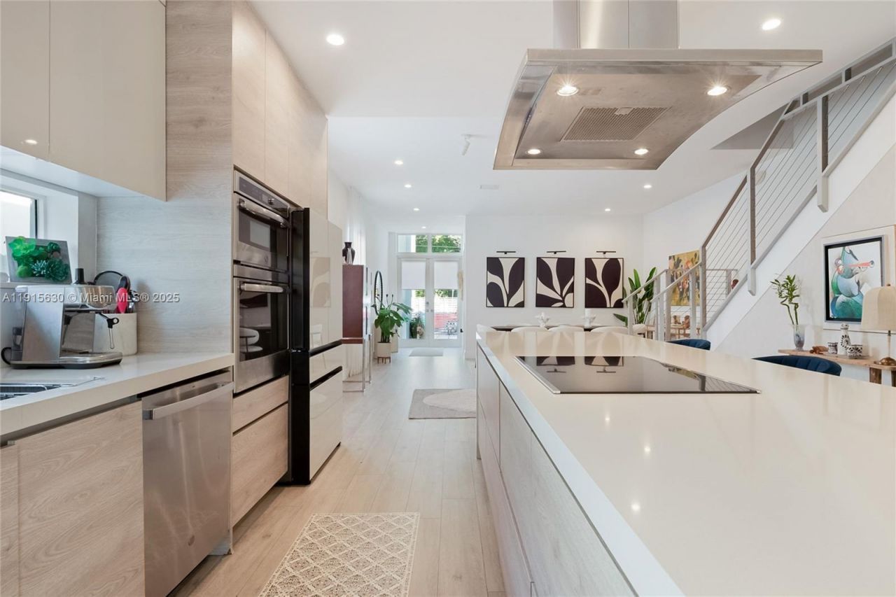 2410 SW 16th Ave, Miami, FL 33145 Photo