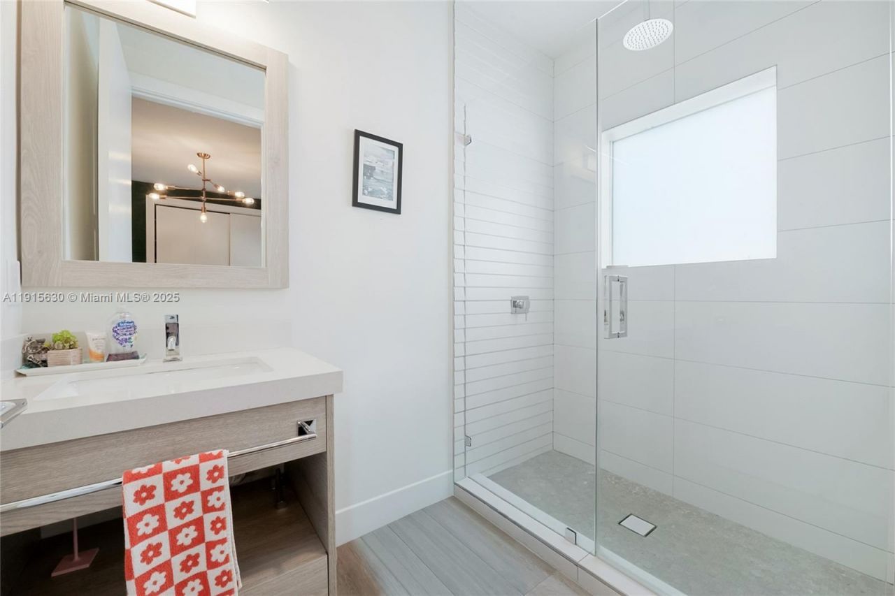 2410 SW 16th Ave, Miami, FL 33145 Photo