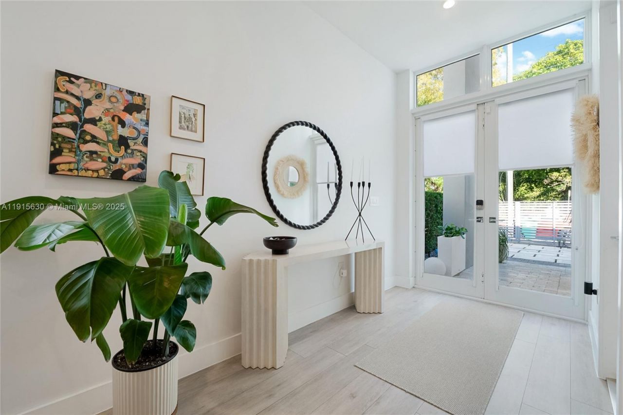 2410 SW 16th Ave, Miami, FL 33145 Photo