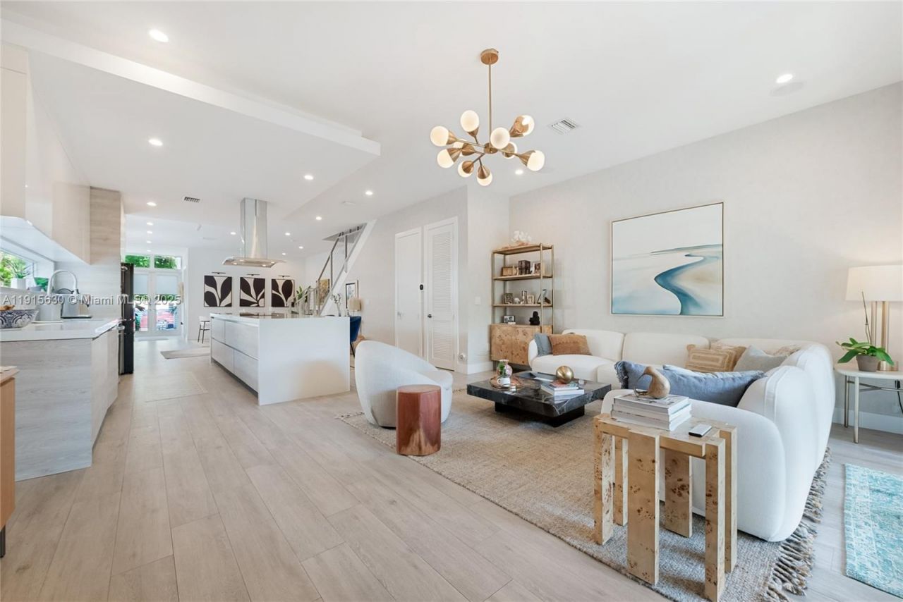 2410 SW 16th Ave, Miami, FL 33145 Photo