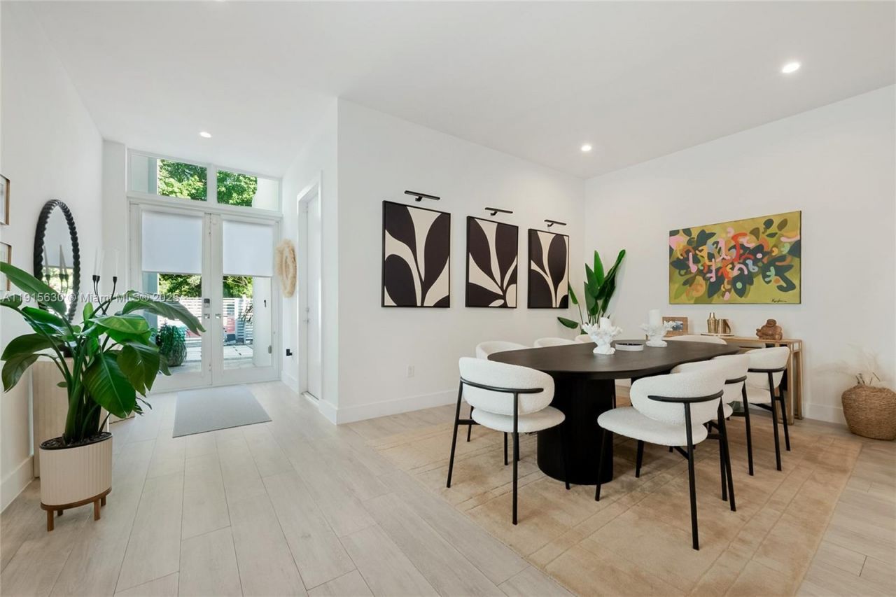 2410 SW 16th Ave, Miami, FL 33145 Photo