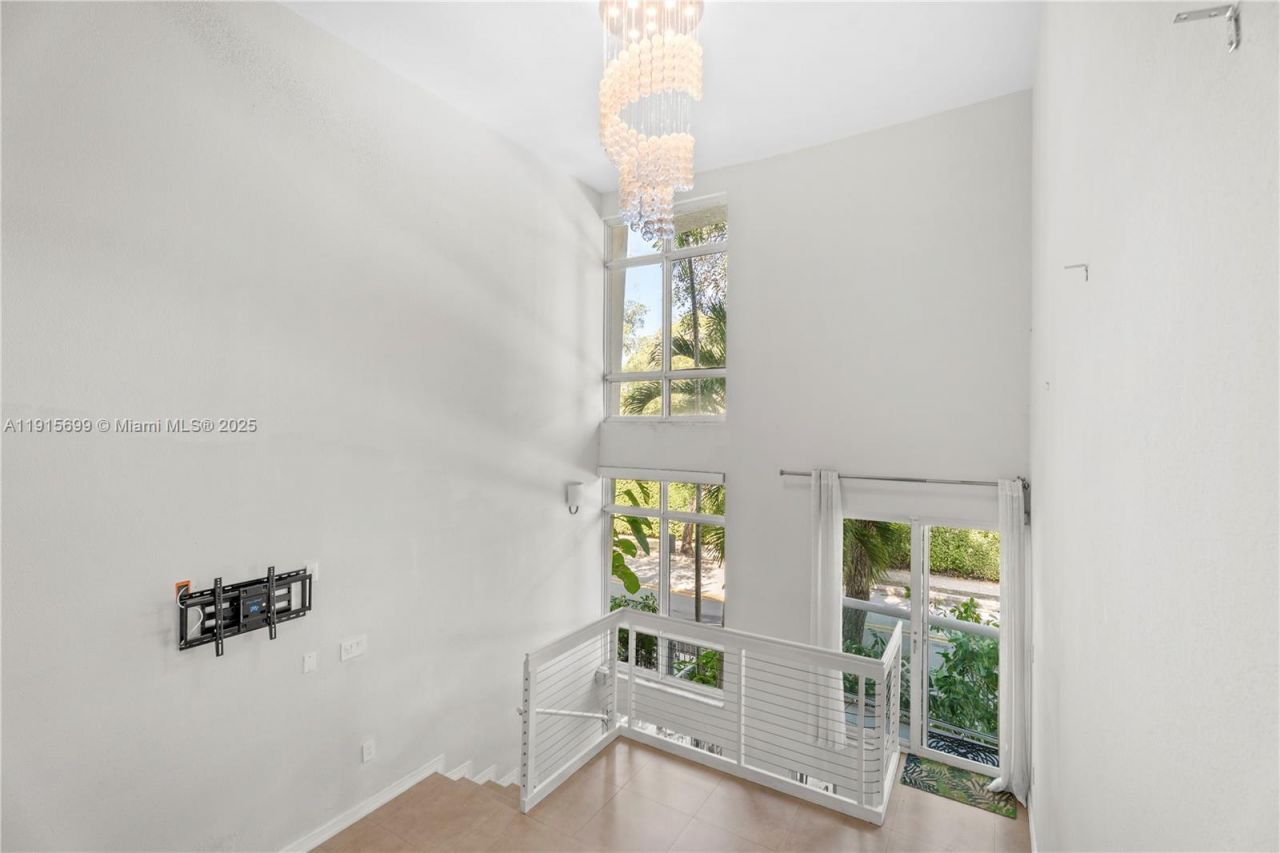 1853 Jefferson Ave, Unit 6, Miami Beach, FL 33139 Photo