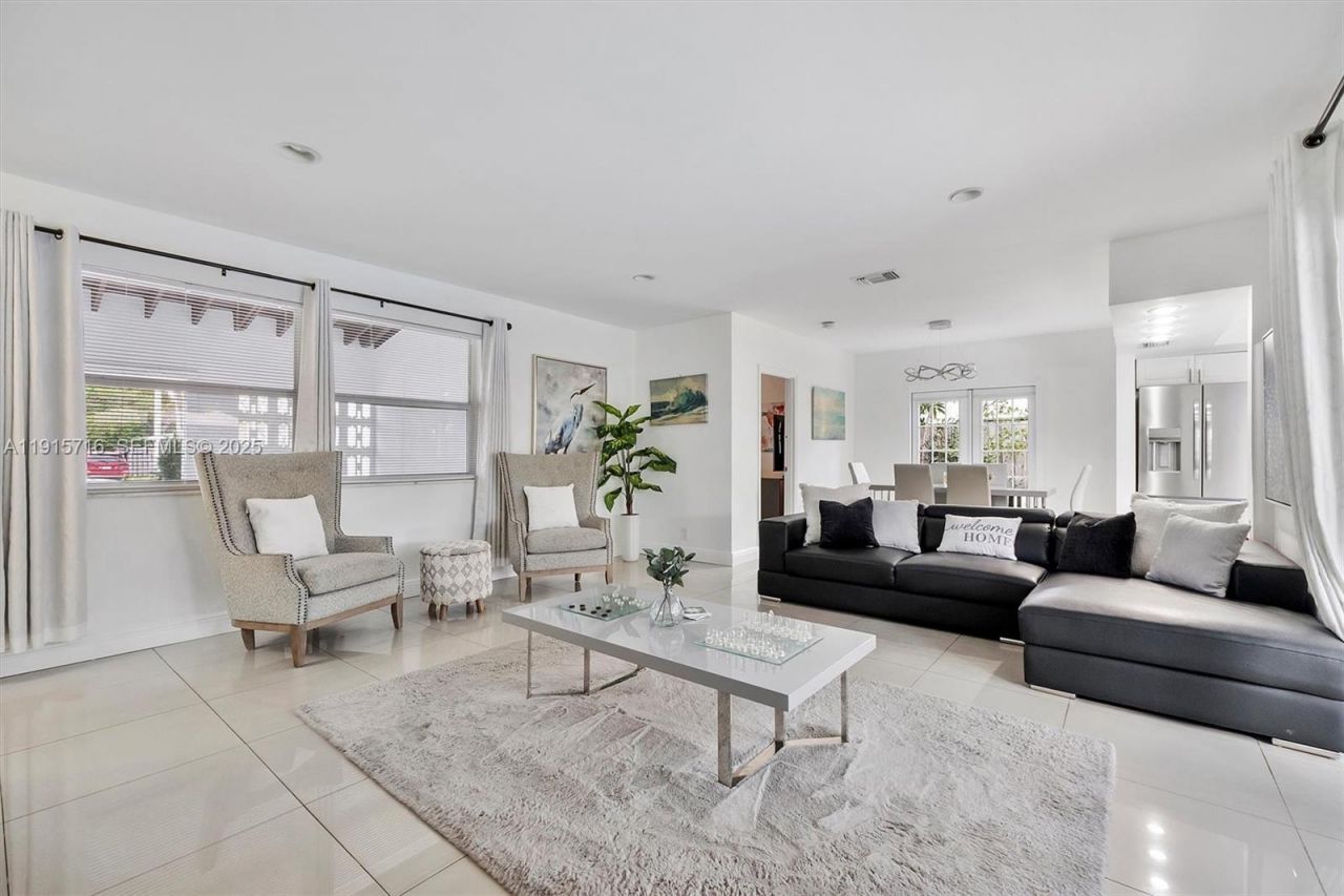 5800 NE 18th Ave, Fort Lauderdale, FL 33334 Photo