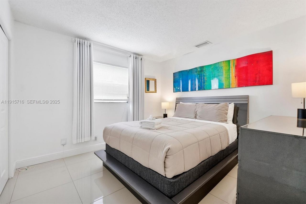 5800 NE 18th Ave, Fort Lauderdale, FL 33334 Photo