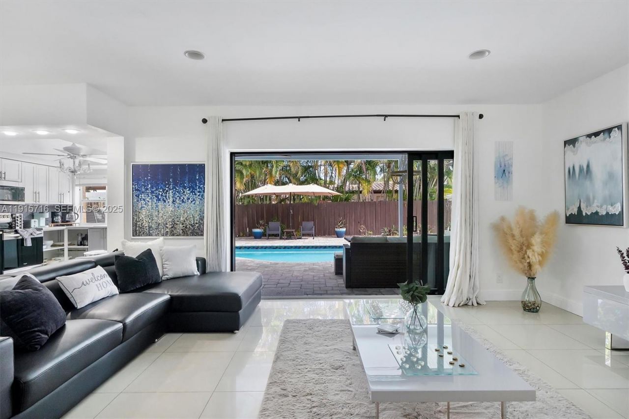 5800 NE 18th Ave, Fort Lauderdale, FL 33334 Photo