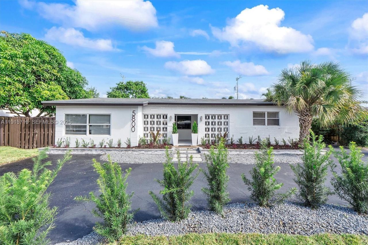 5800 NE 18th Ave, Fort Lauderdale, FL 33334 Photo