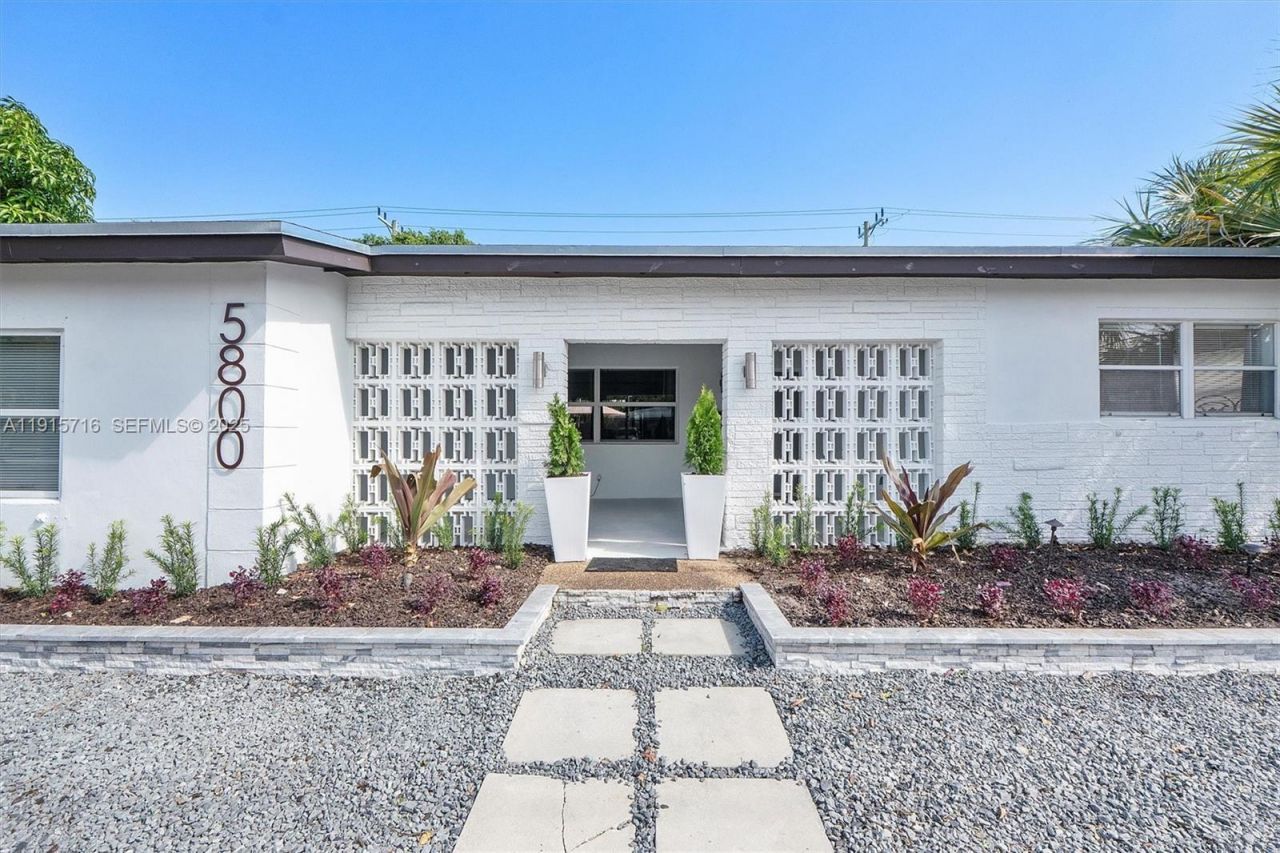 5800 NE 18th Ave, Fort Lauderdale, FL 33334 Photo