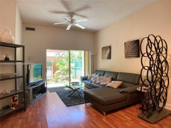 6001 SW 70th St, Unit 115, South Miami, FL 33143
