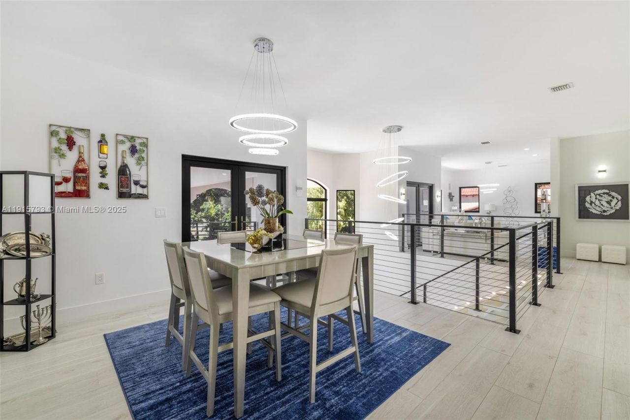 6220 SW 144th St, Coral Gables, FL 33158 Photo