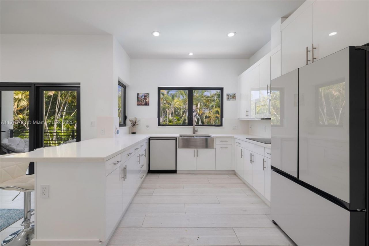 6220 SW 144th St, Coral Gables, FL 33158 Photo