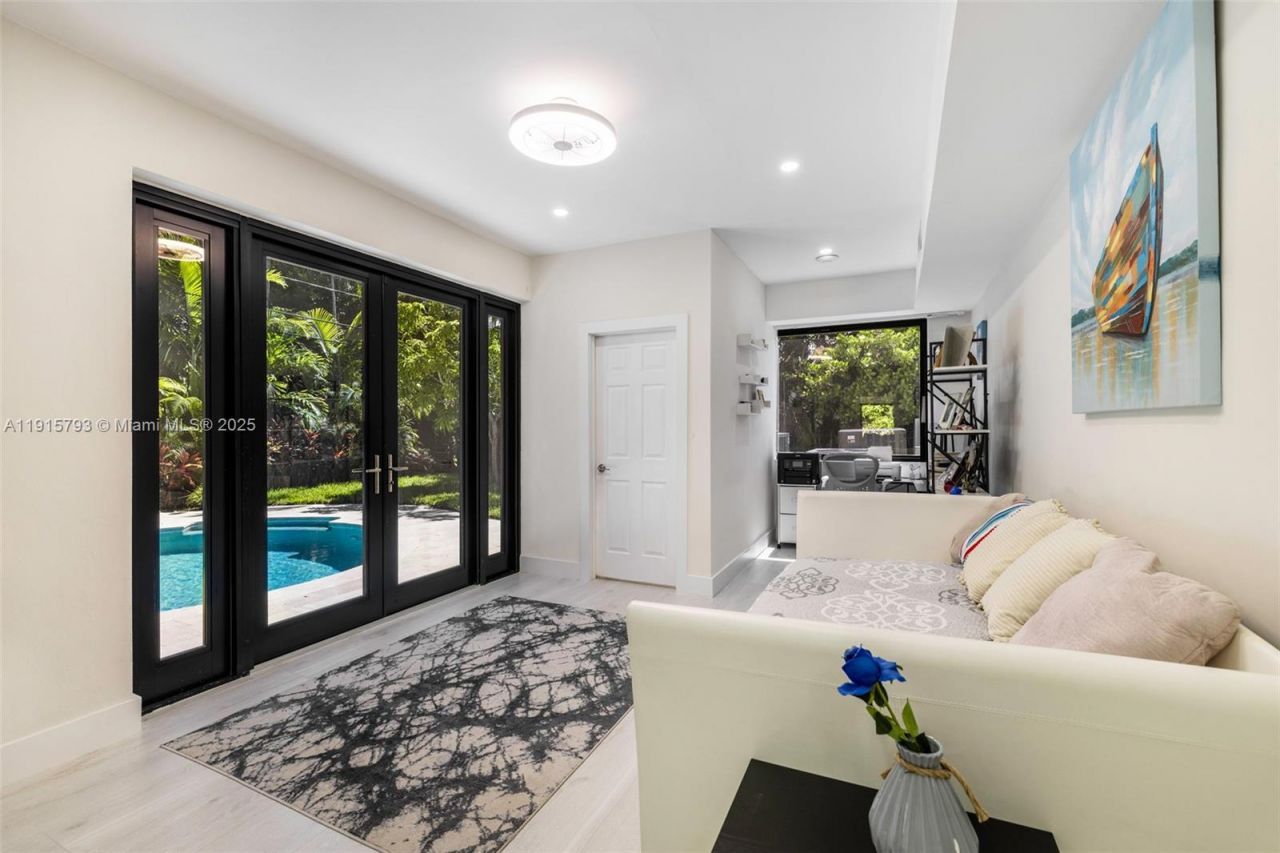 6220 SW 144th St, Coral Gables, FL 33158 Photo