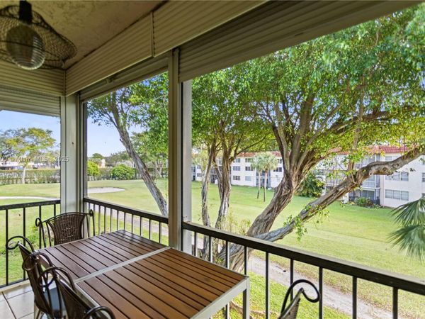 8940 S Hollybrook Blvd, Unit 53-304, Pembroke Pines, FL 33025