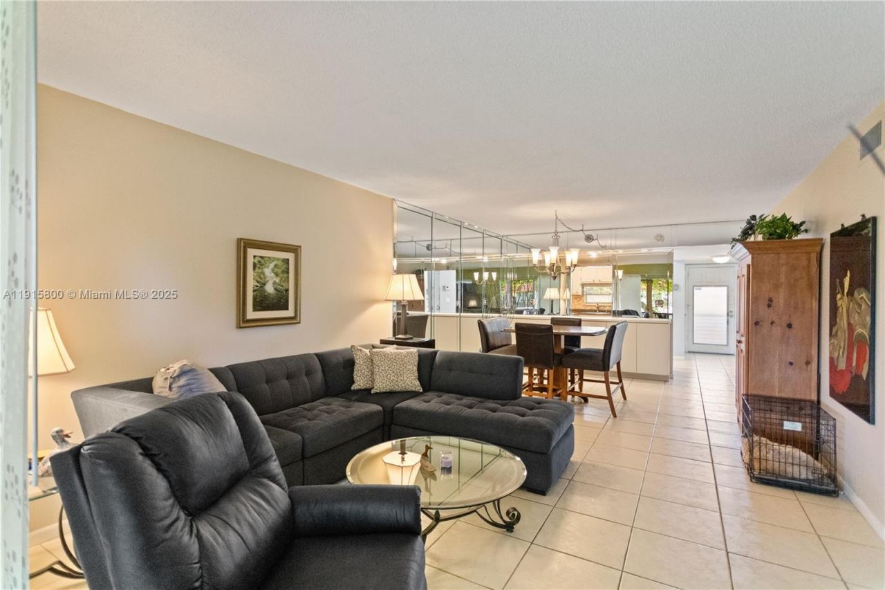 8940 S Hollybrook Blvd, Unit 53-304, Pembroke Pines, FL 33025 Photo