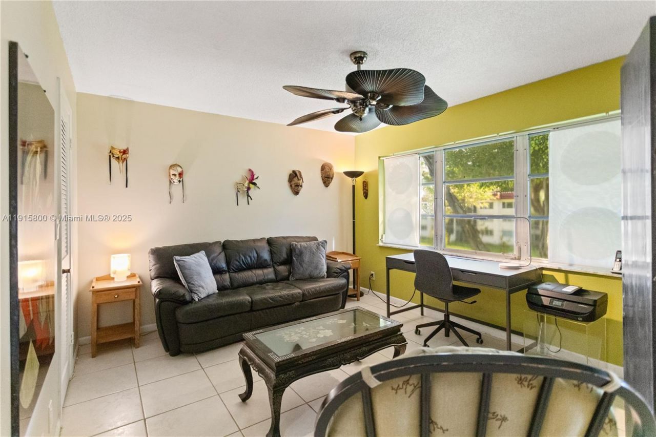 8940 S Hollybrook Blvd, Unit 53-304, Pembroke Pines, FL 33025 Photo
