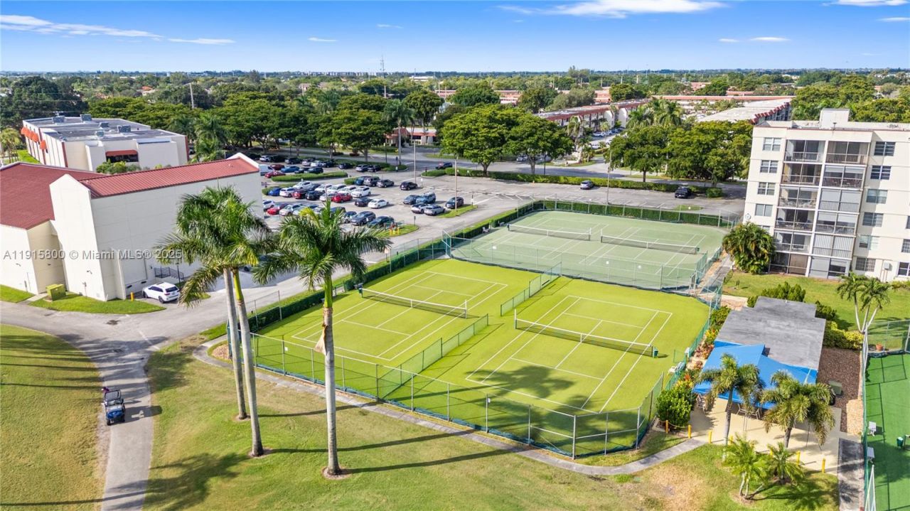 8940 S Hollybrook Blvd, Unit 53-304, Pembroke Pines, FL 33025 Photo