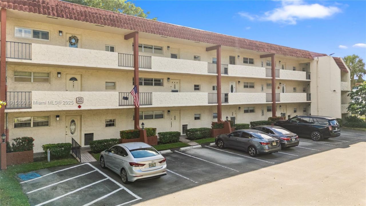 8940 S Hollybrook Blvd, Unit 53-304, Pembroke Pines, FL 33025 Photo