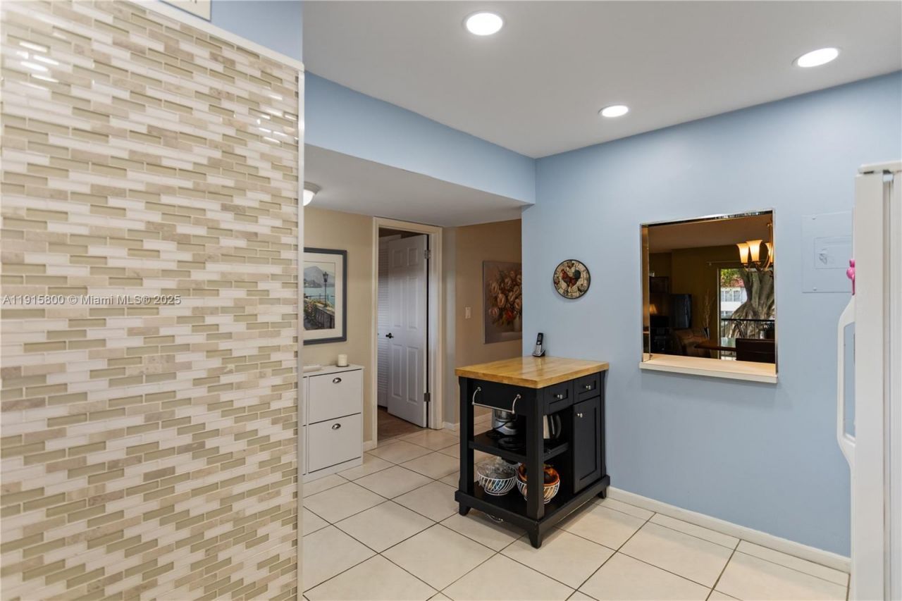 8940 S Hollybrook Blvd, Unit 53-304, Pembroke Pines, FL 33025 Photo