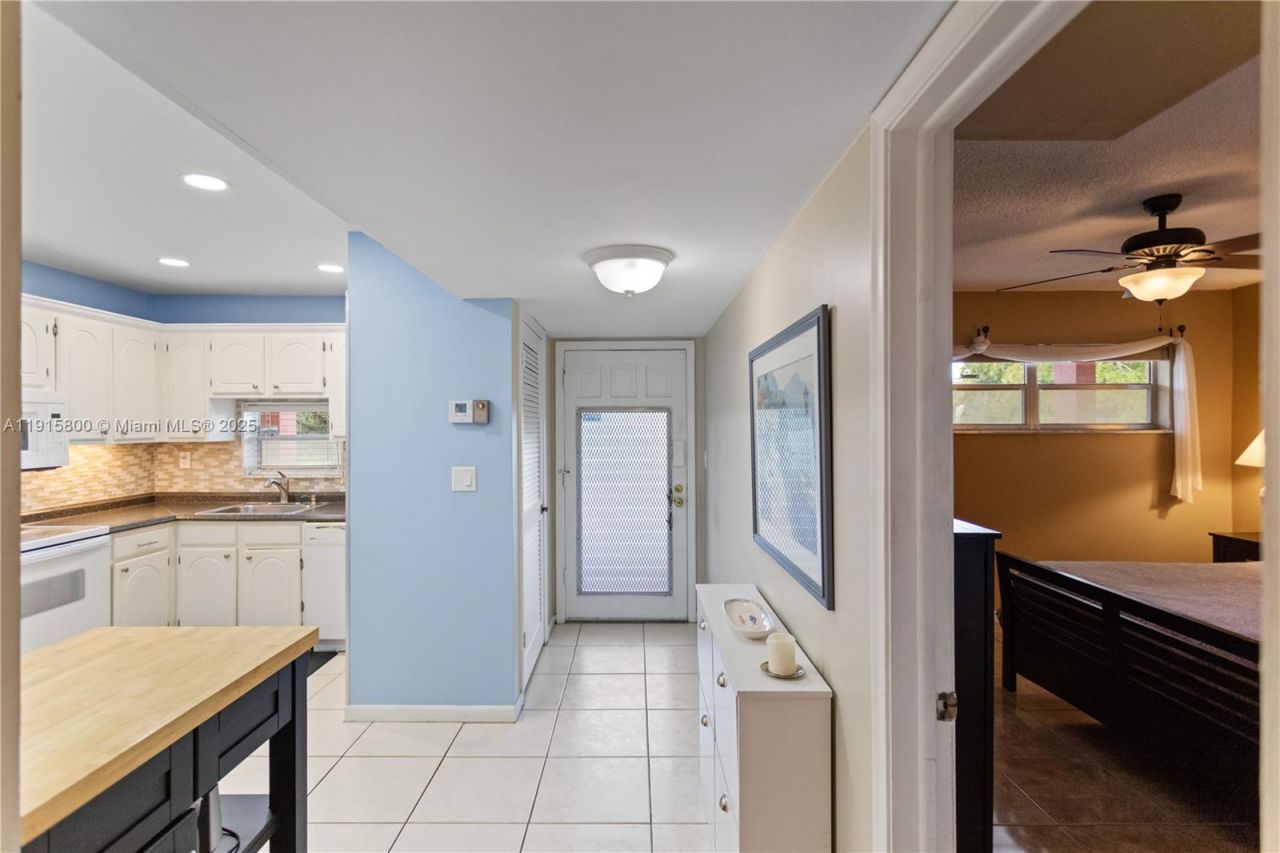 8940 S Hollybrook Blvd, Unit 53-304, Pembroke Pines, FL 33025 Photo