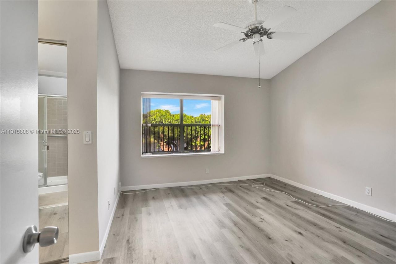 4615 S Carambola Cir S, Unit 27232, Coconut Creek, FL 33066 Photo