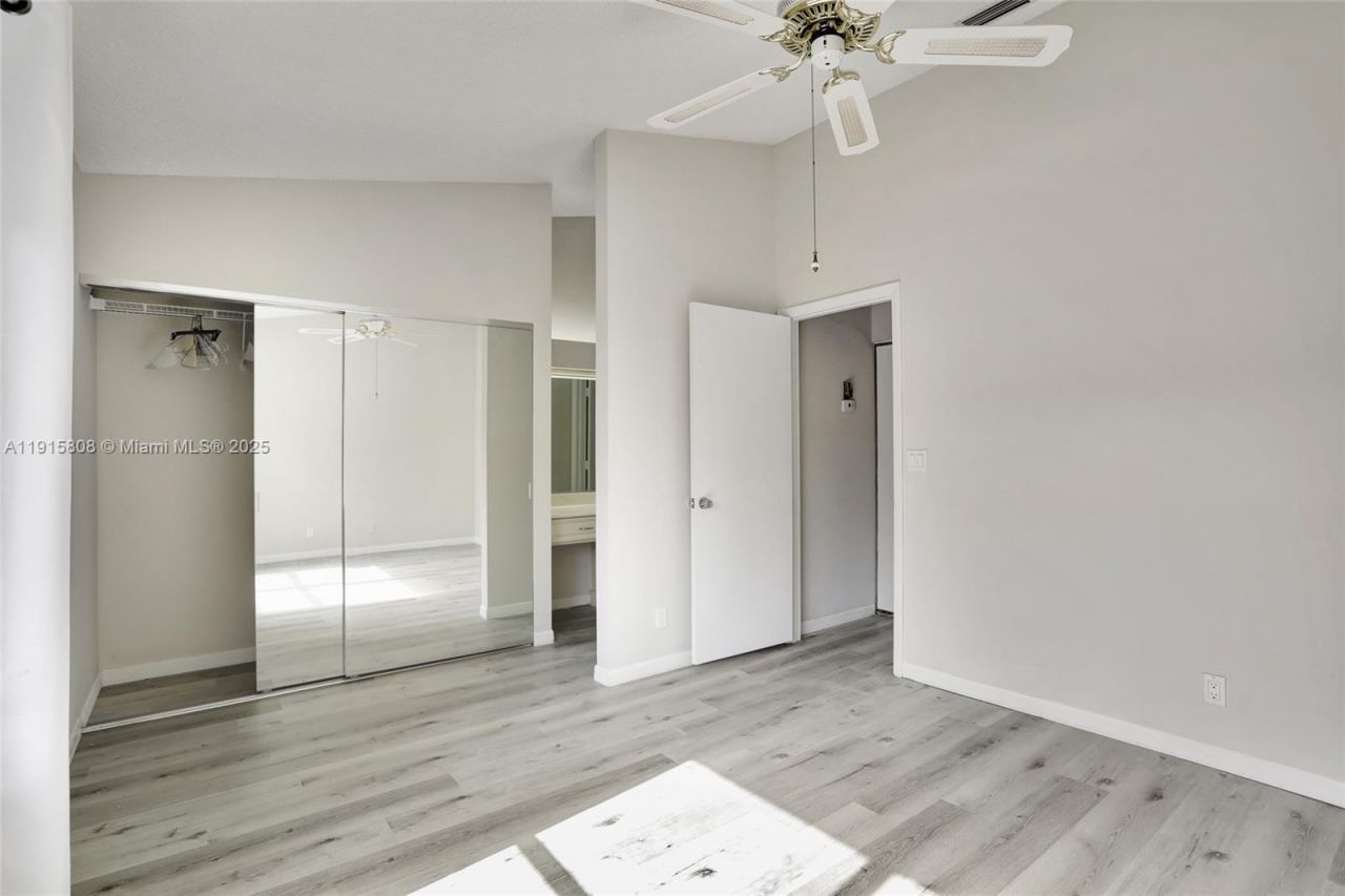 4615 S Carambola Cir S, Unit 27232, Coconut Creek, FL 33066 Photo