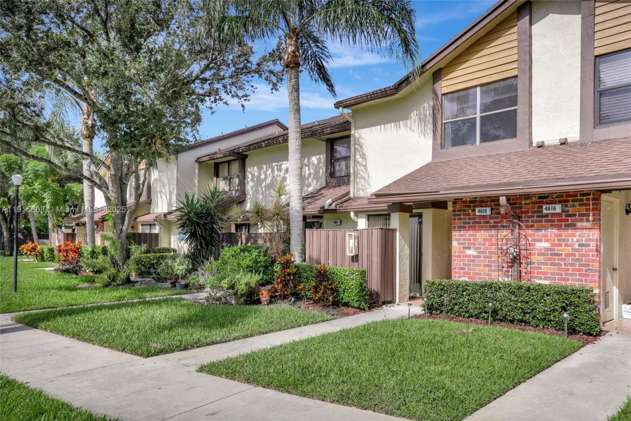 4615 S Carambola Cir S, Unit 27232, Coconut Creek, FL 33066 Photo