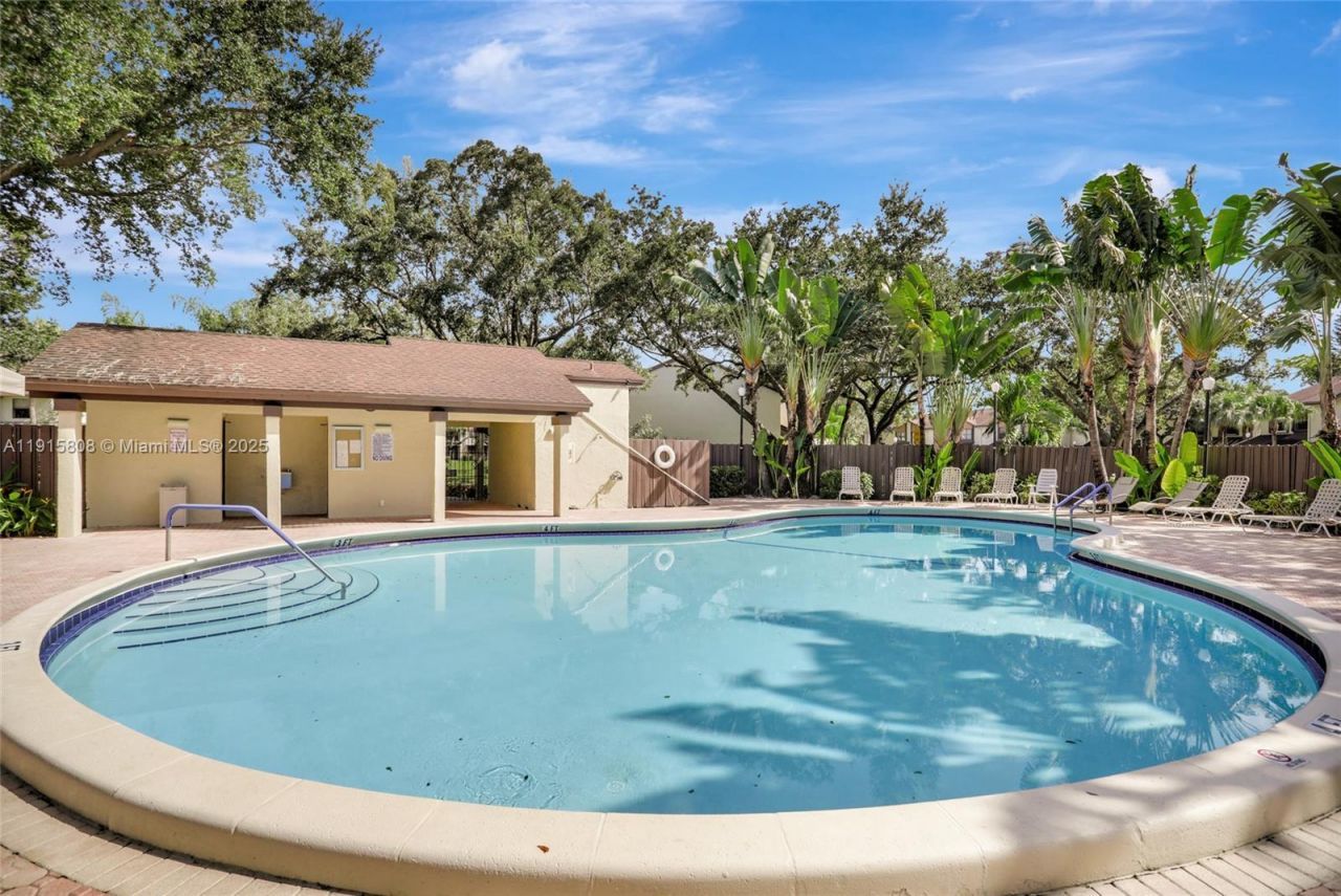 4615 S Carambola Cir S, Unit 27232, Coconut Creek, FL 33066 Photo