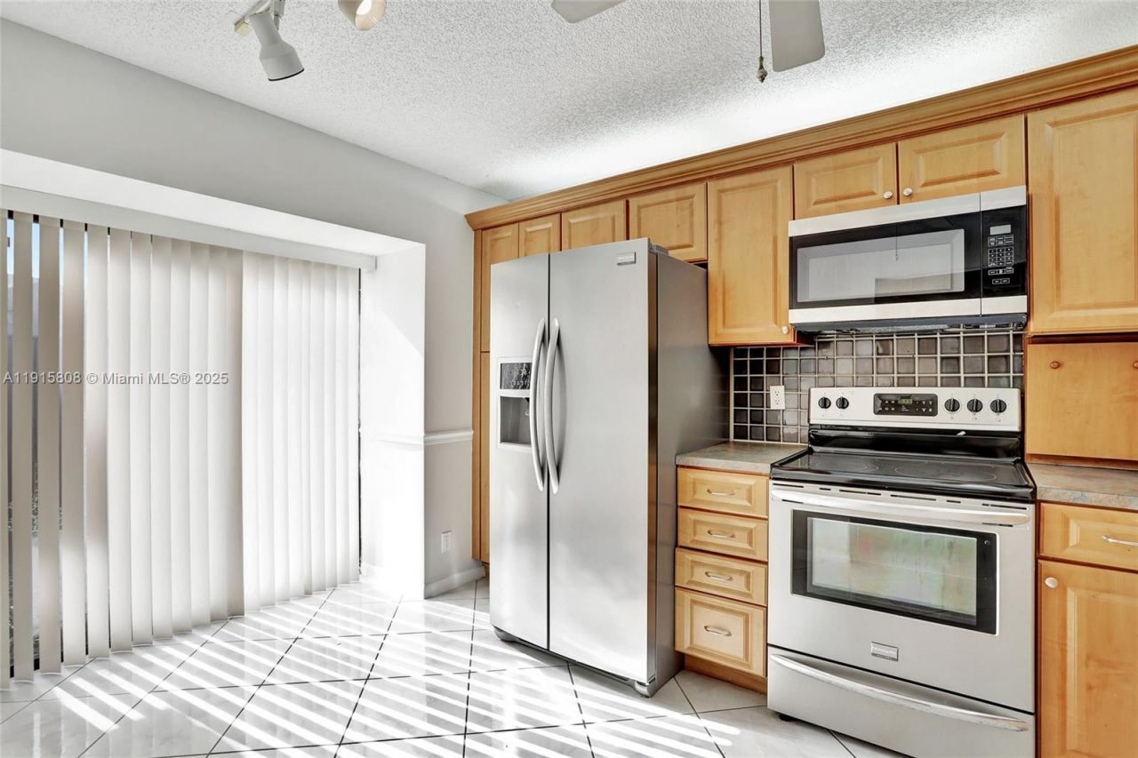 4615 S Carambola Cir S, Unit 27232, Coconut Creek, FL 33066 Photo